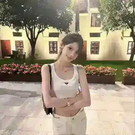 镇江扬州泰州上课公寓外围上门开课 Profile