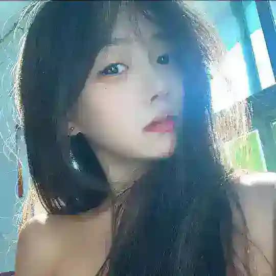 学生精神小妹【神颜会】