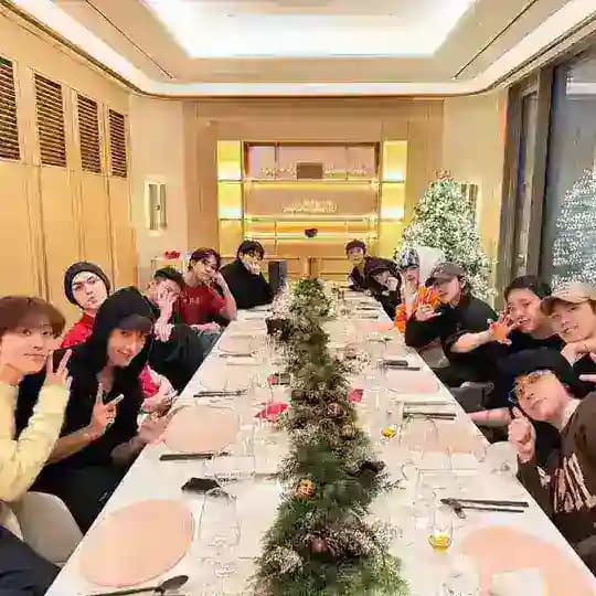SEVENTEEN_WORLD