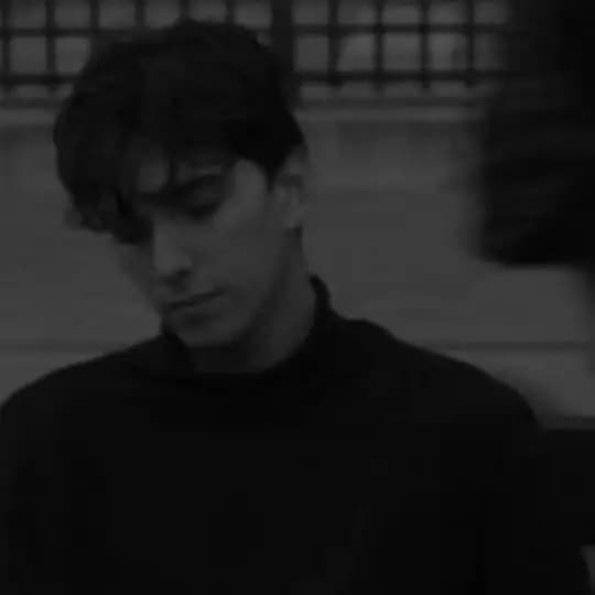 هُنا مافي داخلي