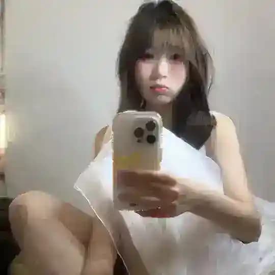 小蝶的心窝