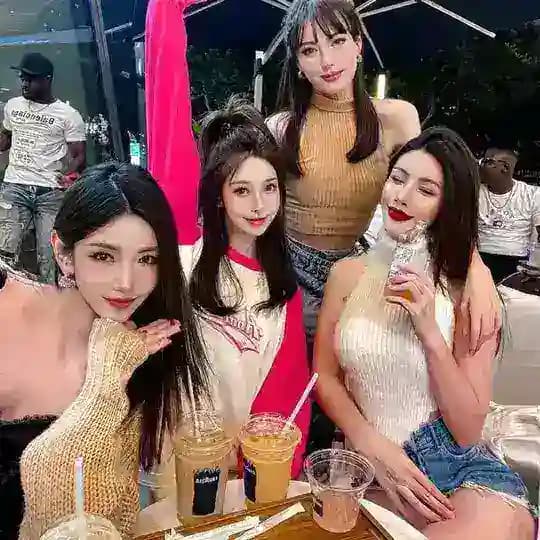 新加坡🐬外围/模特/上门/喝茶