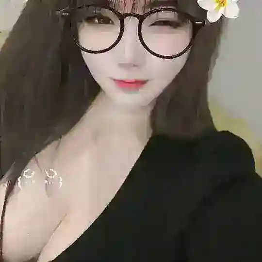 嫣嫣❤️ （大胸妹）开课中