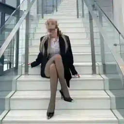 小依依爱你们 Profile