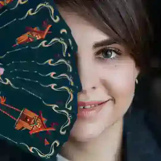 Дарья Денисова печатает…