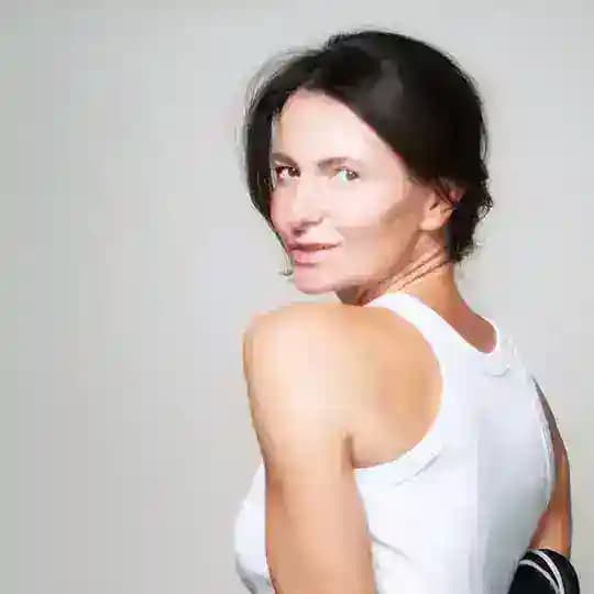 Яна Лукьянова