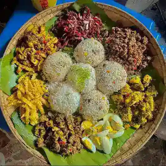 杨美丽小吃店 (Yanmasar)မိုးကုတ် တိုင်းရင်းသူလေး
