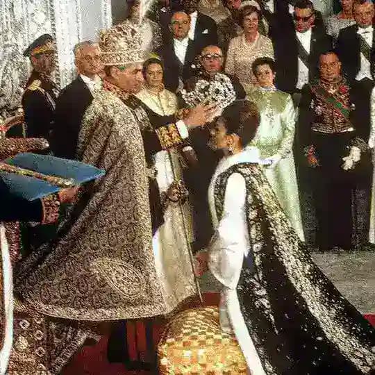 یوتیوب[فرشاد سوگنگ ربکا پوتک ختن میا وینی