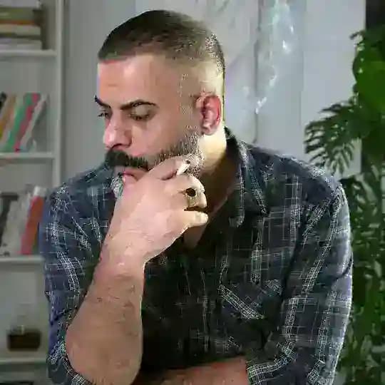 الشاعر زيد الهاجري