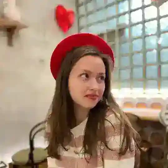 Запекла читачка Марі Profile