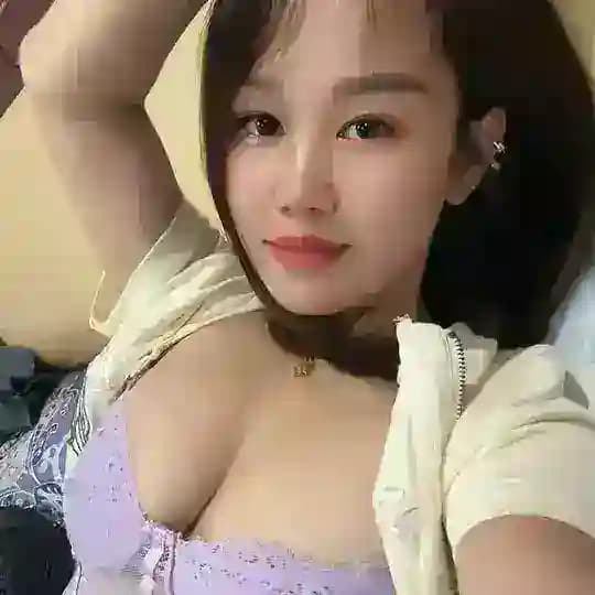 深圳罗湖天然巨乳梓童