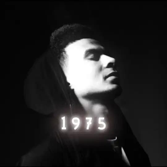 １９７５ -