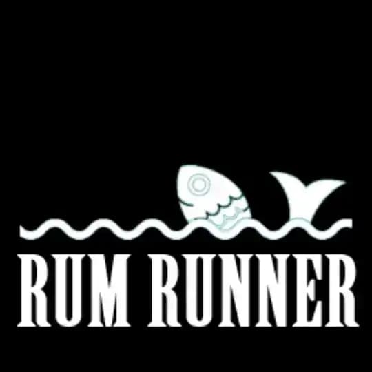 Rum Runner яхта из Чупы