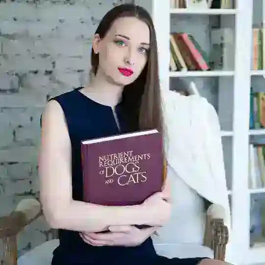ВЕТ_ДИЕТОЛОГ Анна Суаро Все о питании кошек и собак