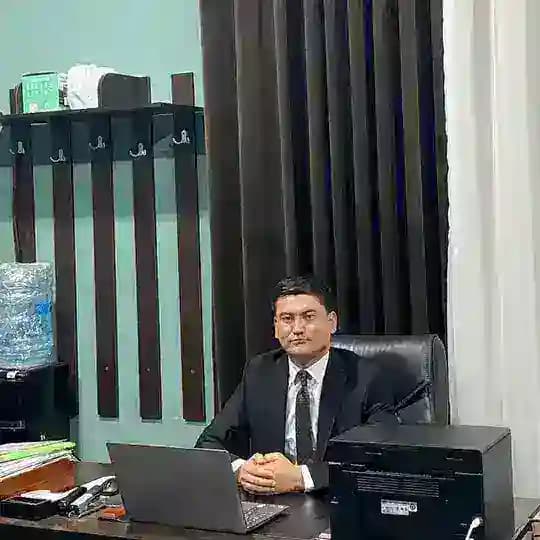 Yurist Awezbekov