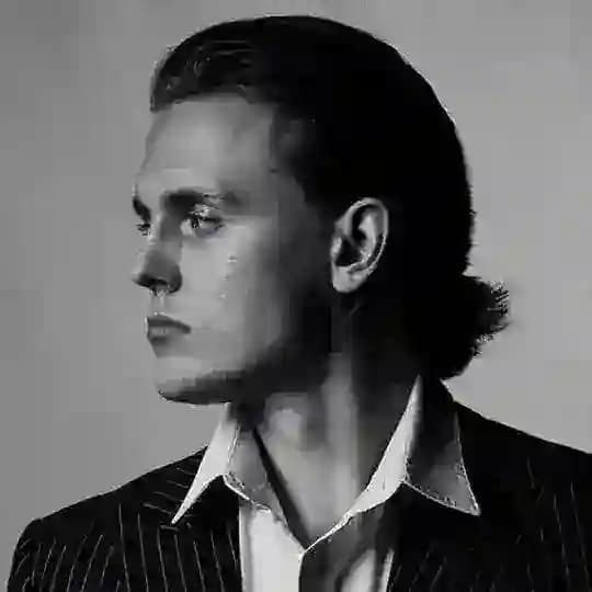 Адвокат Ермолов