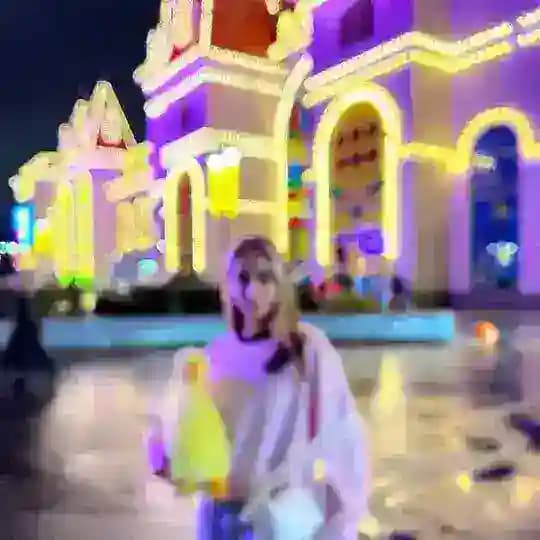 Арина БоМи