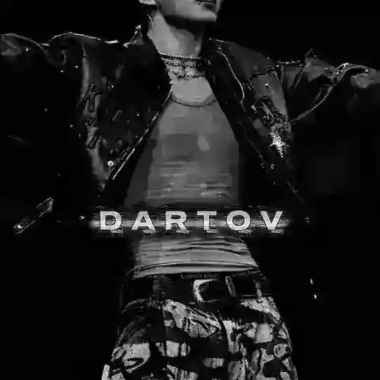 Dartov.