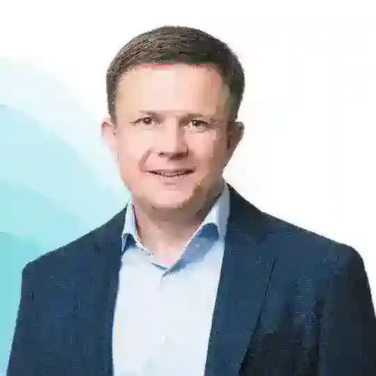 Депутат Роман Голышев