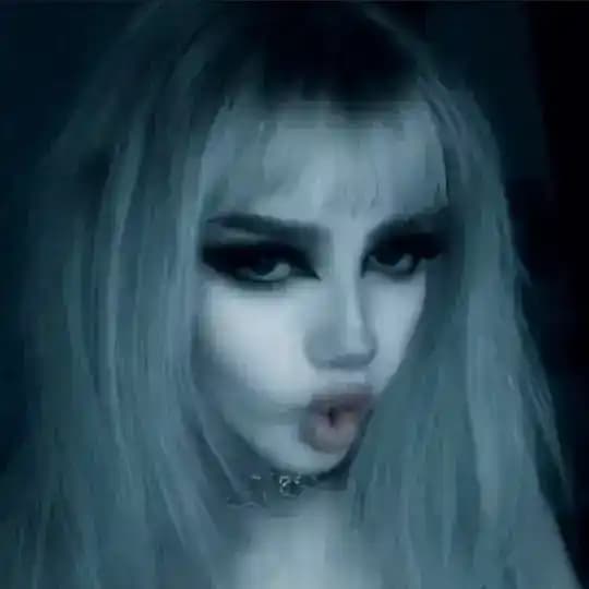 𝐻𝐸𝐿𝐿 ☠︎︎