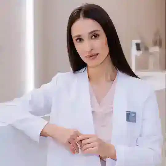 Dr. Alina Ulagasheva | Plastic surgeon