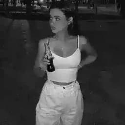 ئەفسانە Profile