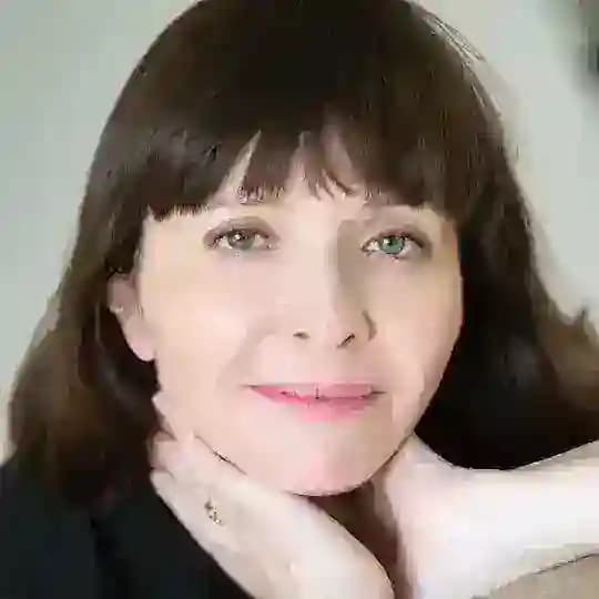 ЕЛЕНА СОКОЛОВА