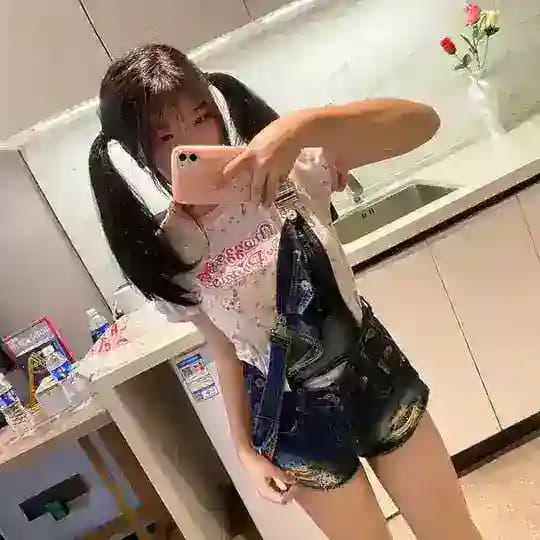 深圳熊熊酱07嫩妹