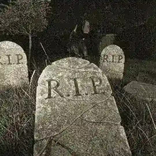 گۆرستان🖤»