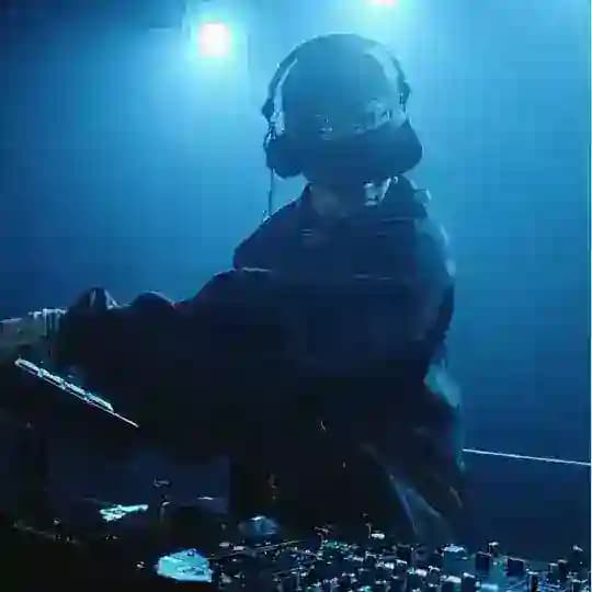 🔒 | 𝚑𝚘𝚖𝚎𝚝𝚎𝚎𝚣