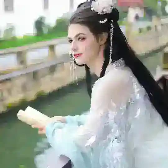 Impossiblegirl cosplays