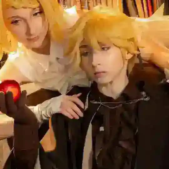 Карась живой, сейчас спит