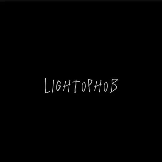 Lightophob
