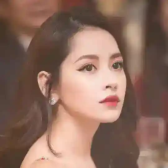 Lisa :D 快讯小助手