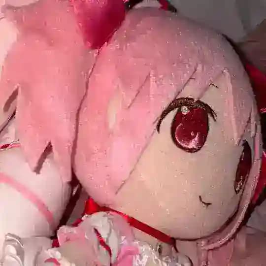 ♡゙ ﹫𝐦ad͟oka (≧◡≦)