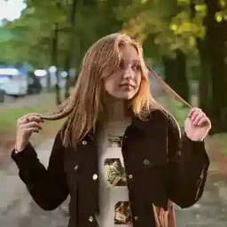 Шалена Авторка Profile