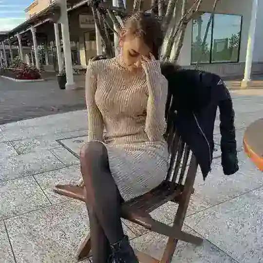街拍美女大长腿夏日清凉火辣性感🧜‍♀️👠