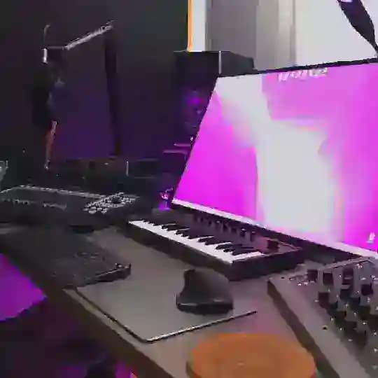 ⭕️ ozero • studio