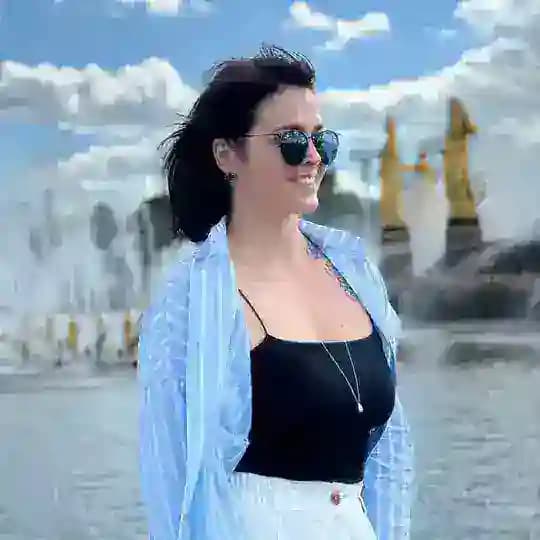 Мария Попцова | Маркетинг | PR | Консультации