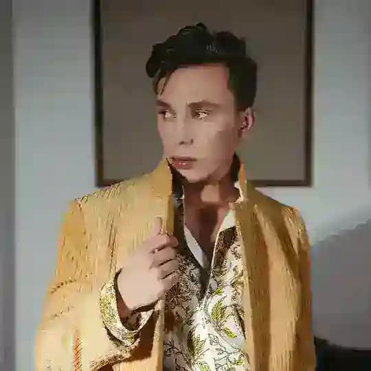 Продюсер с редкой фамилией