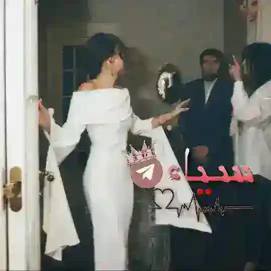 سـیـا°سـپـی،
