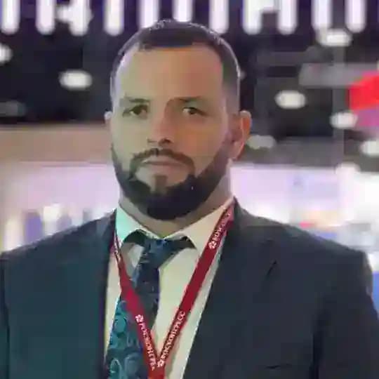 Владимир Уваров