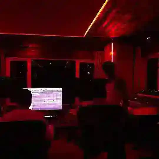 whyusemolly||mxkenzy