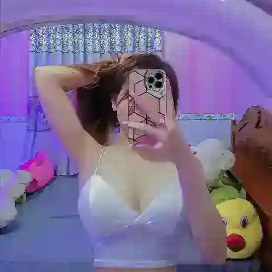چـارەنہـوᯨسہ🪐'