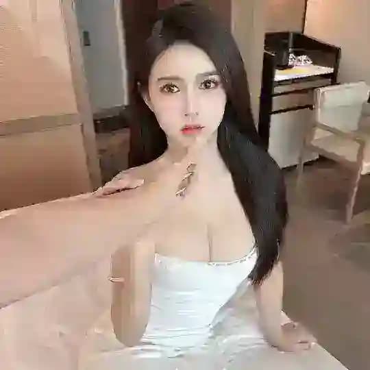 龙华清湖小雨（个人自聊，身高 163，40kg，水蛇腰蜜桃臀）