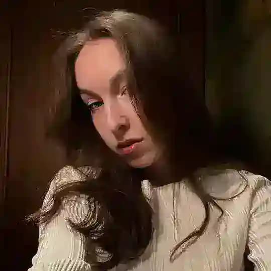 яна о жизни болтает