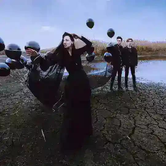 Заснегом
