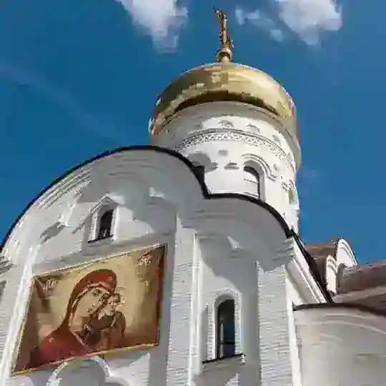 Храм Казанской иконы Божией Матери в Лосиноостровской