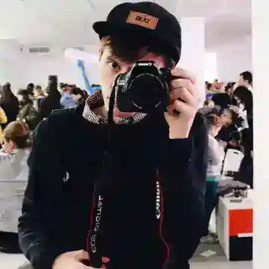 artem zenith 🤳 AI production