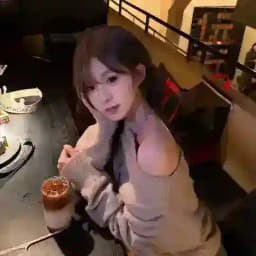 小芷 的花房 Profile